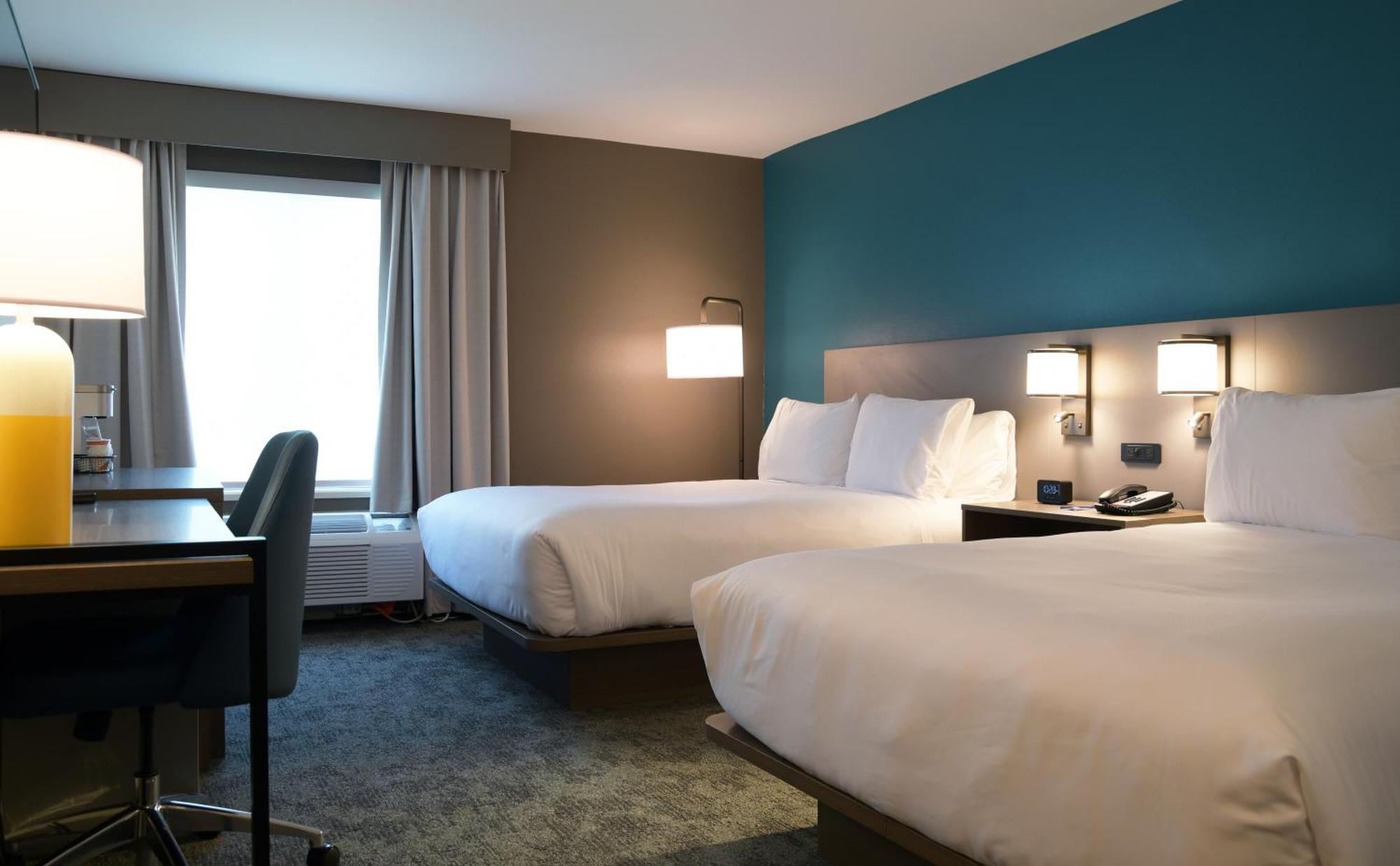 Comfort Inn & Suites Nw Milwaukee Germantown Extérieur photo